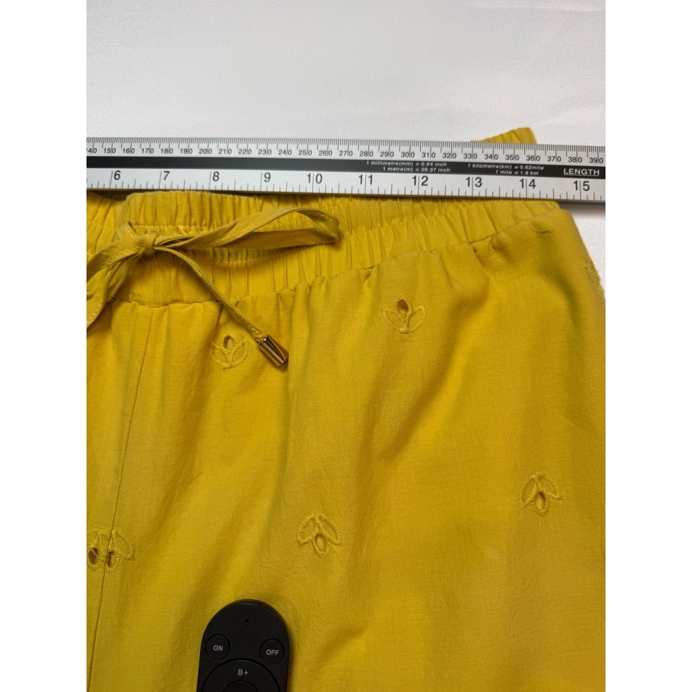 Cynthia Rowley Womens 2-Piece Eyelet Pant Set Size Medium Yellow Cotton Scallop - Picture 9 of 11